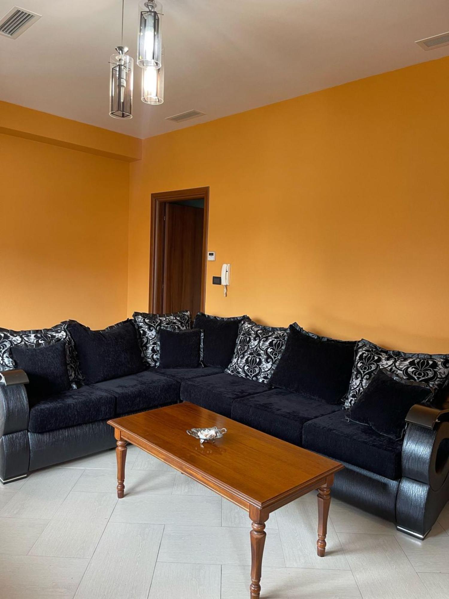 Kalpazo 313 * Tirana